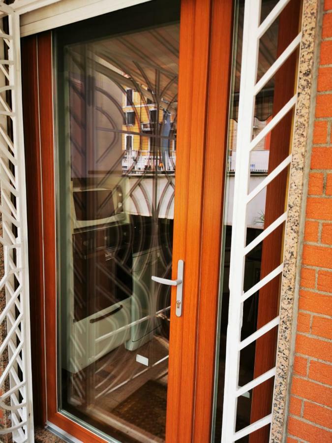 New Luxury Apartment, Milan City Center Екстер'єр фото